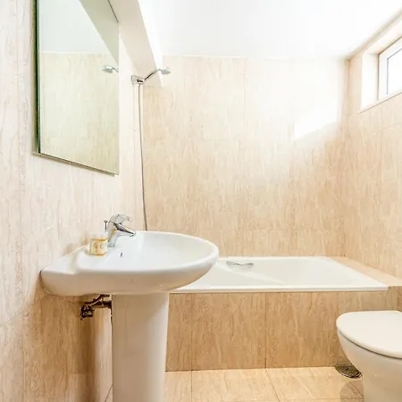 Guestready - Rare Terrace Apt, Historic Center Apartment Lisbon